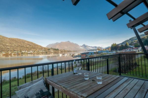 Marina Magic - Queenstown Holiday Apartment